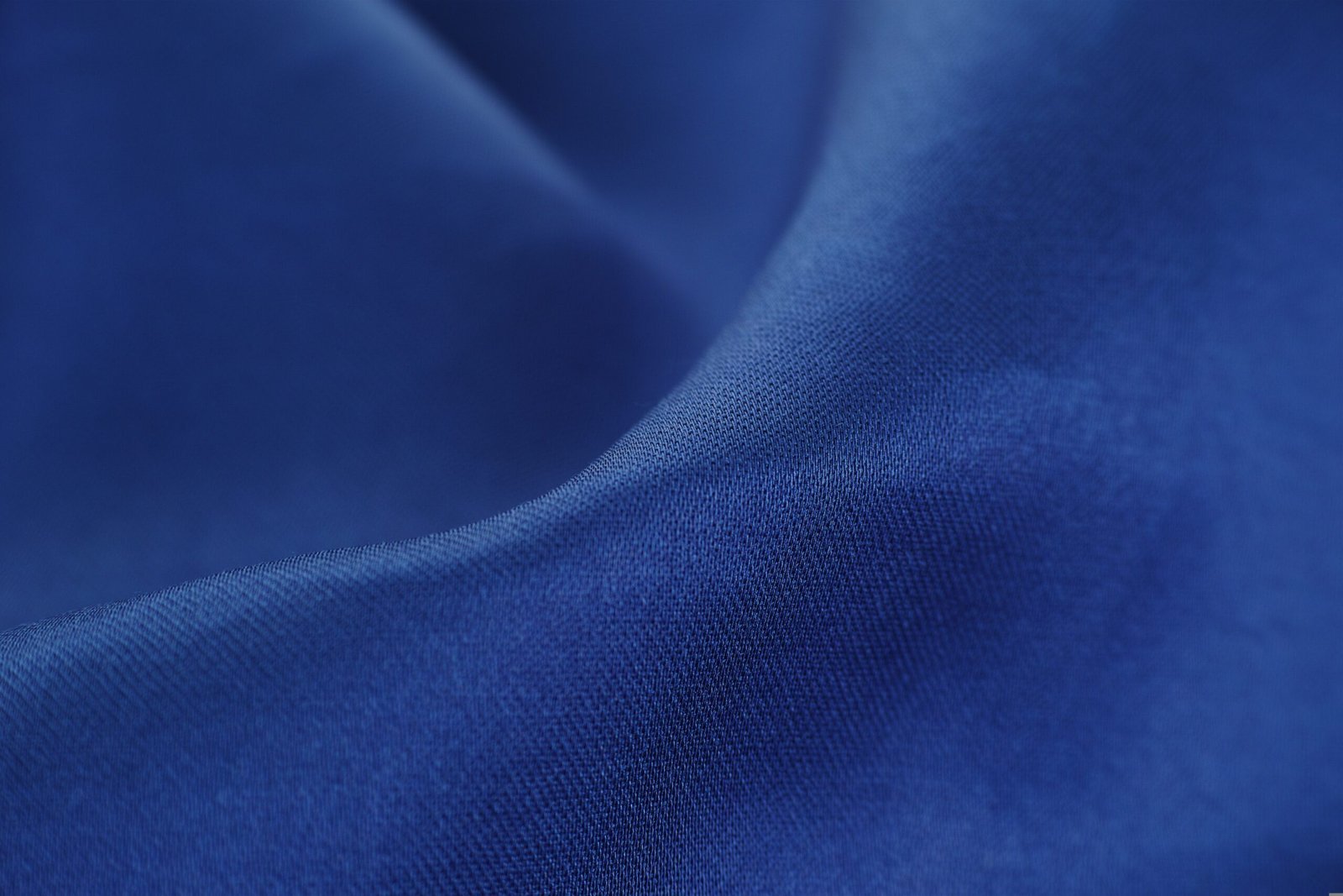 Matte Satin for Sophisticated Elegance - Image 3